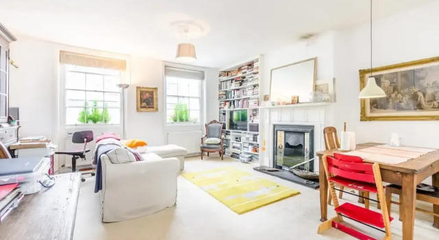 Modern 2 Bedroom Flat in Clerkenwell, Забронировать Отель Отели Лондона 3 звезды, рядом с Chancery Lane, 3*