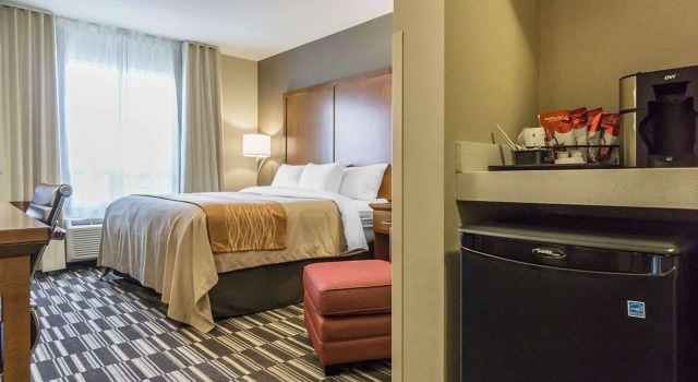 Двухместный номер Standard Comfort Inn & Suites Edmonton International Airport