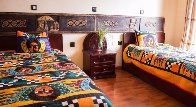 Двухместный номер Standard с балконом и с видом на горы Cliff Edge Hotel - Lalibela
