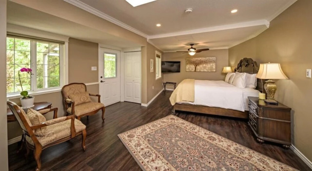 Munson Mountain Estates, Đặt Khách sạn Penticton 