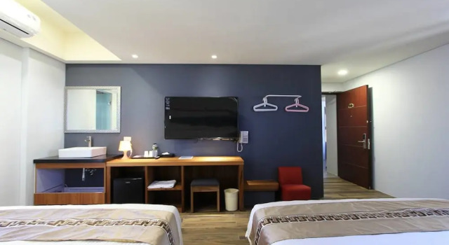 Camera quadrupla Standard con balcone e con vista mare Apause Hotel