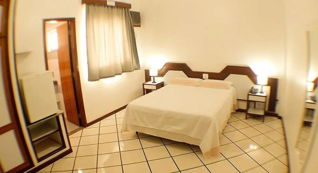 Апартаменты Shalako Hotel