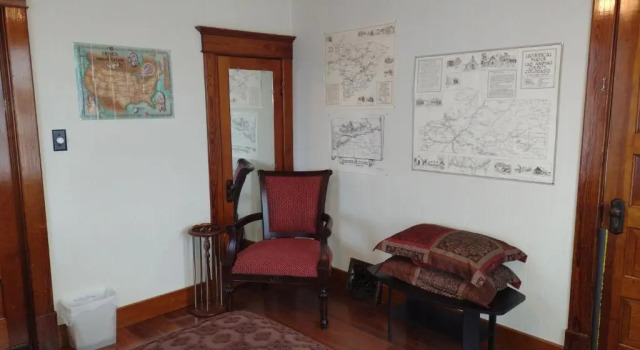 Номер Standard Quiet FULL-SIZE bed close to town 420 friendly