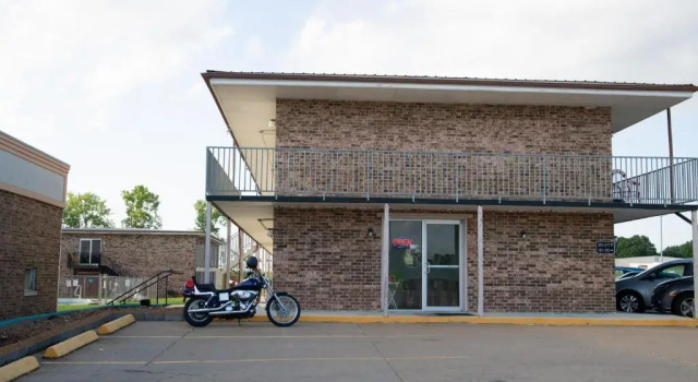 Marshall Lodge By OYO Hwy 65, Book Mini-hotel Mini-hoteller i Marshall, Mini-hotel