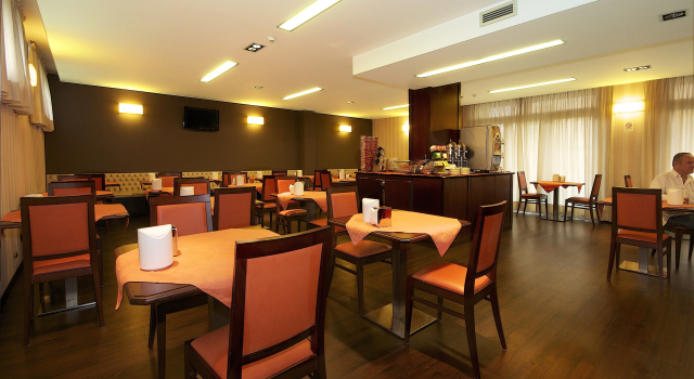 Hotel 2C