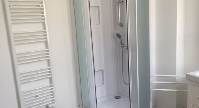 Large Comfortable Apartment in Bayeux, Забронировать Апартаменты/квартира Байе 