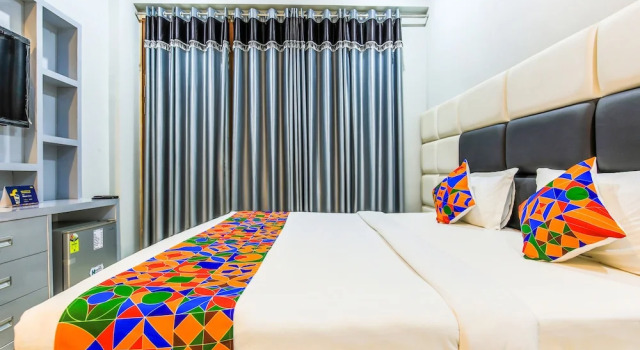 SR 1 by FabHotel, Rezervovat Hotel Hotely v Rajasthan s parkováním, Parkování