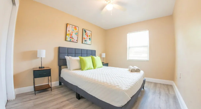 Delray House With Hot tub & Game Room, Reserva ahora Hotel Tampa 