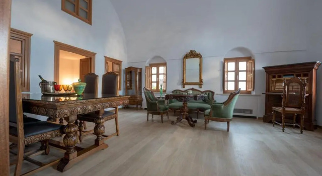 Casasantantonio 18th Century Luxury Mansion, Забронировать Отель Отели Тиры с завтраком, Завтраки