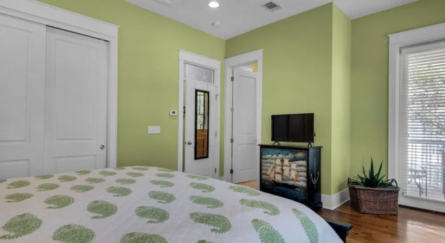 Minutes to the Beach - Gated Community With 2 Pools