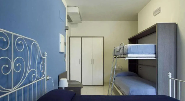 Hotel La Maestra, Varaa Hotelli Grottammare Marche Coast