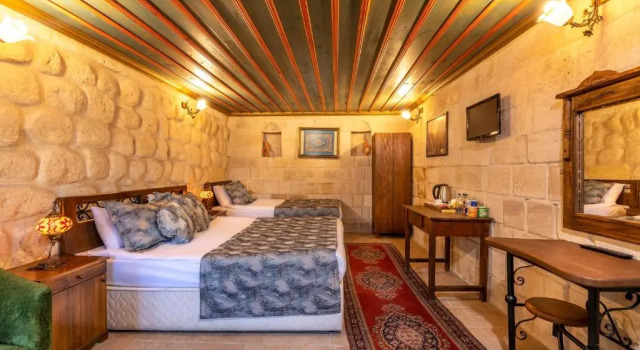 Трёхместный номер Deluxe Adora Cave Suites