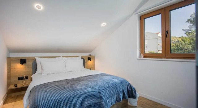 Oleander Urban Suites, high-speed internet, beach at 250, PET friendly, Забронировать Апартаменты/квартира Апартаменты Трогир, рядом с Общественный Пляж Кузмич, Апартаменты/квартира