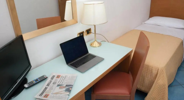 Одноместный номер Standard City Hotel