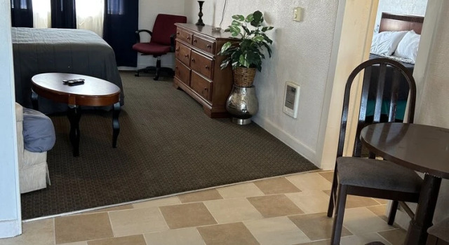 Люкс Premier Newport Bay Motel