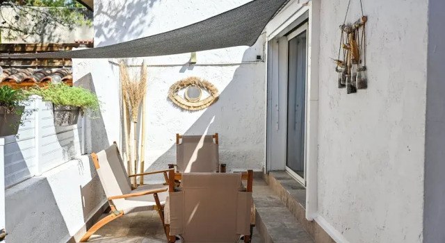 Четырёхместный номер Comfort Hotel La Tuiliere
