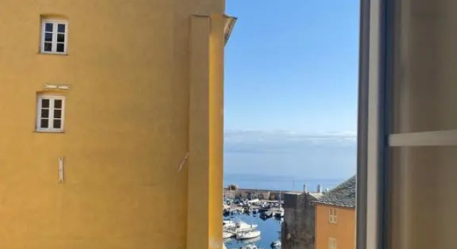 Superbe appartement hypercentre Bastia vue mer, Забронировать Апартаменты/квартира Апартаменты Бастия, рядом с Пляж Тога, Апартаменты/квартира