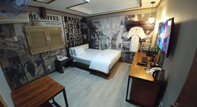 LOL Motel