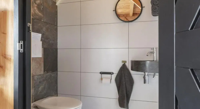 Stunning Holiday Home With Terrace, Rezervasyon Otel Callantsoog 