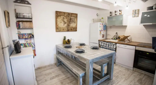 Коттедж с 2 комнатами La Maison Bleue