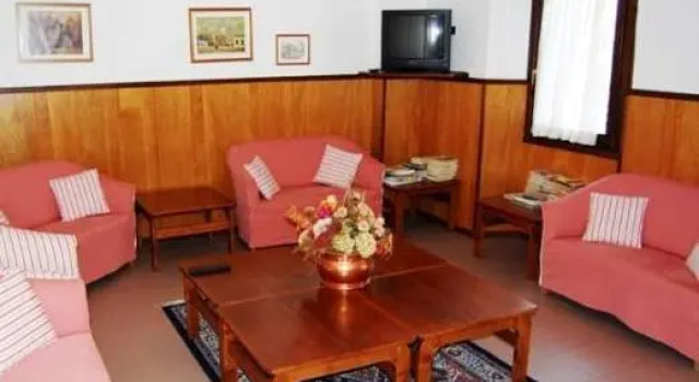 Albergo Del Cacciatore, Boek Hotel Bobbio Plains 