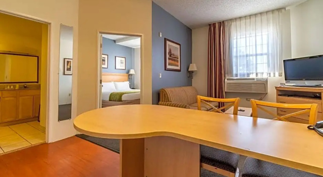 Люкс с 2 комнатами Holiday Inn Express & Suites Englewood - Denver South by IHG