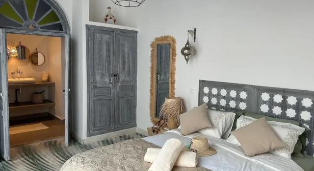Riad Be Colors, Забронировать Отель Отели Марракеш-Тенсифт-Эль-Хауз с бассейном, Бассейн