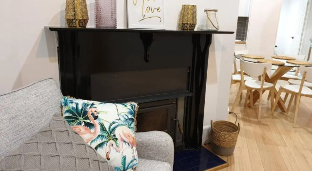 Коттедж Boutique Beach House in the HEART of St. Kilda