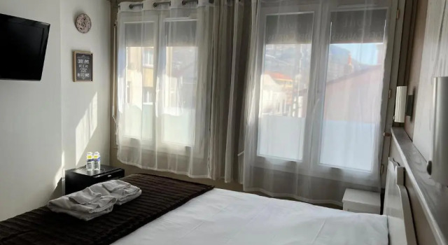 Двухместный номер Comfort Logis Hôtel des Causses
