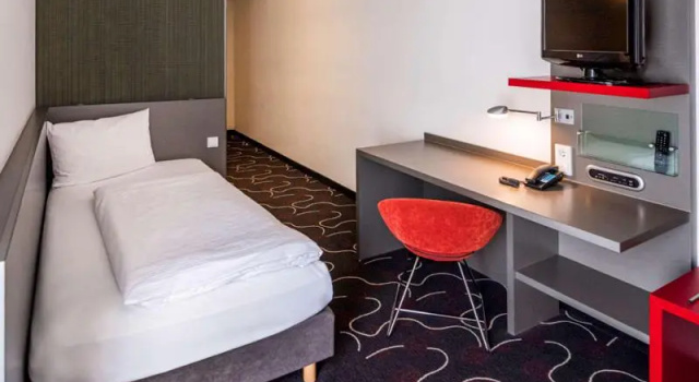 Одноместный номер Standard Premier Inn Stuttgart Bad Cannstatt