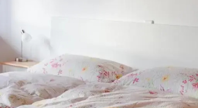 4-Zimmer-Ferienwohnung Bienenstock, Забронировать Отель Добель Landkreis Karlsruhe