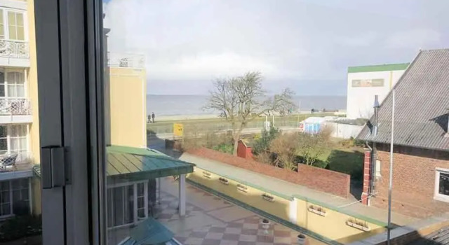 Апартаменты Grosse-Ferienwohnung-14-mit-Meerblick-und-Strandkorb-im-Haus-Seeluft-in-Duhnen