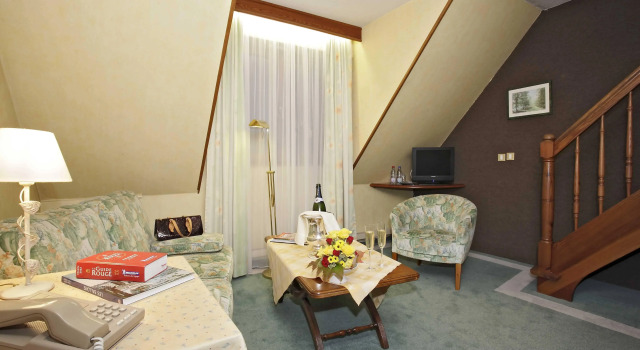 Logis Hotel Domaine Le Moulin, Rezervasyon Otel Ottrott 