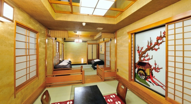 Четырёхместный номер Deluxe Khaosan World Asakusa Ryokan & Hostel