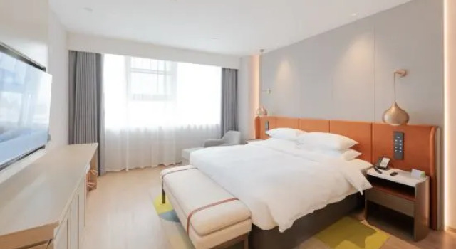 Люкс Business Home2 Suites by Hilton Kaifeng