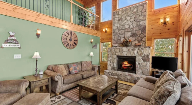 Beech Mountain Breeze - Views, pet Friendly, hot Tub, Sleeps 14