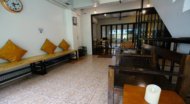 Sleep Owl Hostel