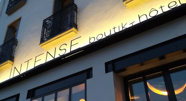 Intense Boutik Hôtel