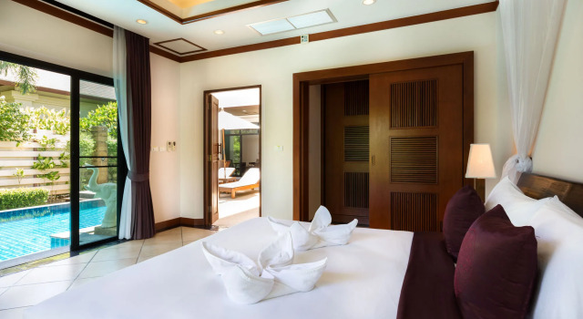 Nai Harn Baan-Bua Villas