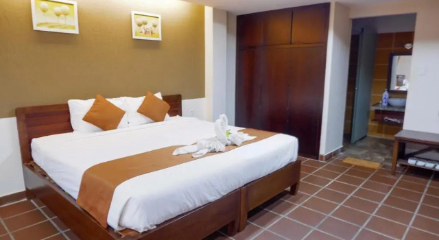 Студия Deluxe Ananas Family Hotel