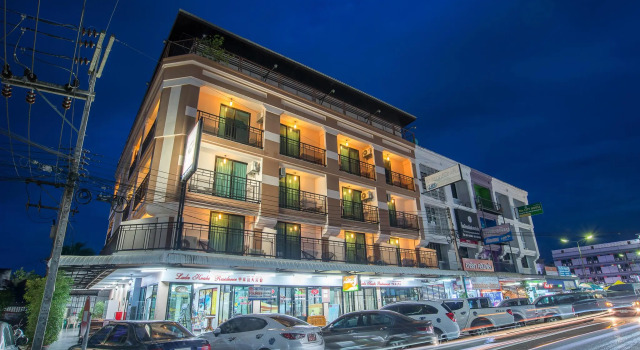Кровать в общем номере Lada Krabi Residence Hotel - SHA Plus
