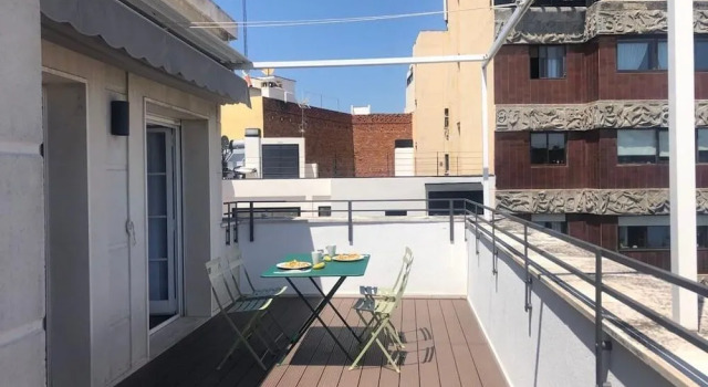 Feelathome Waldorf Suites Apartments