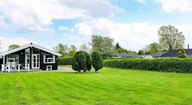 Коттедж 5 star holiday home in Hadsund