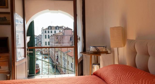 Ca’ Cappello Venetian Apartment M02074212072, Забронировать Апартаменты/квартира Апартаменты Венеции, рядом с Старые Прокурации, Апартаменты/квартира