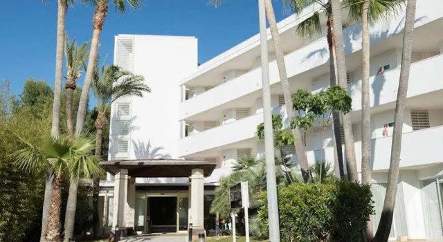Globales Cala Bona Suites