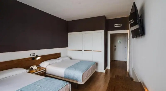 Двухместный номер Standard с балконом и с видом на море Hotel Brisamar Suites