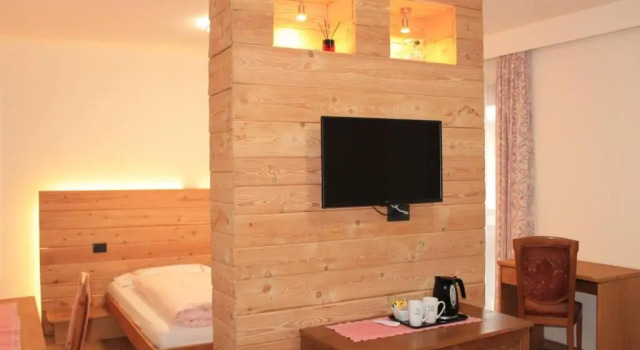 Люкс Hotel Carlone