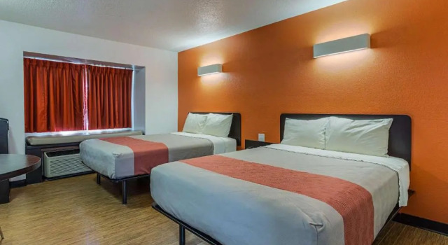 Четырёхместный номер Standard Motel 6-Simpsonville, SC - Greenville