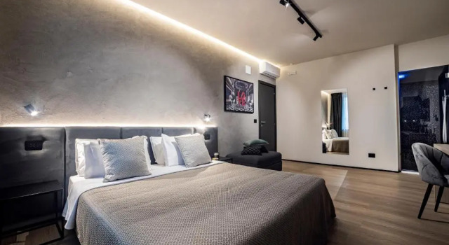 Полулюкс Corso 84 Luxury Suites