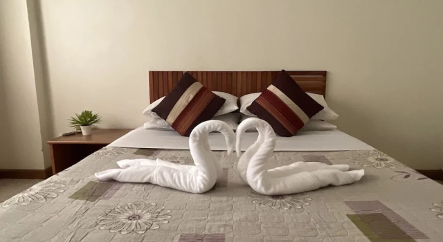 Chat Residence Hotel, Забронировать Отель Отели Чианграй с парковкой, рядом с Old Bus Station, Парковка